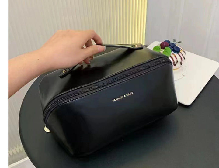 Large Capacity Travel Cosmetic Bag Multifunction Travel Cosmetic Bag